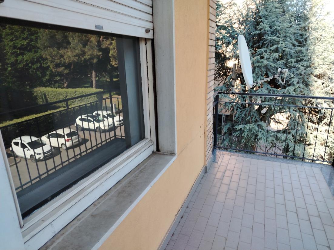Balcone lato camera